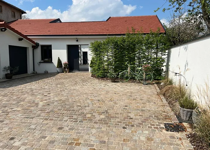 Le Patio D'oscar Failly